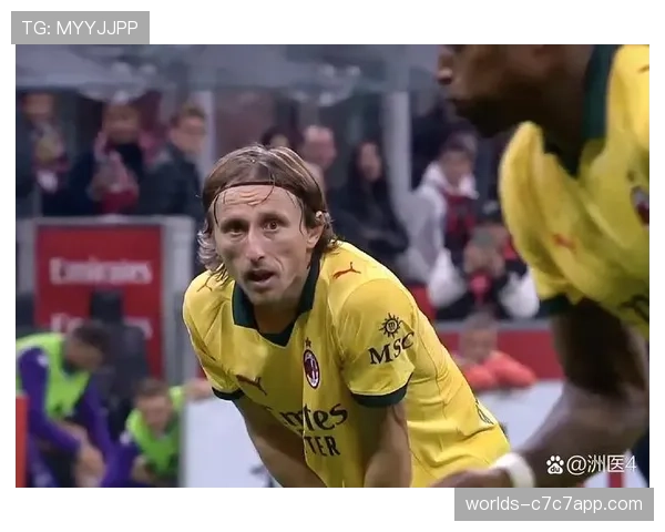 观察：为应对高强度压迫，更多球队后场出球时尝试长传直接联系锋线寻求纵深